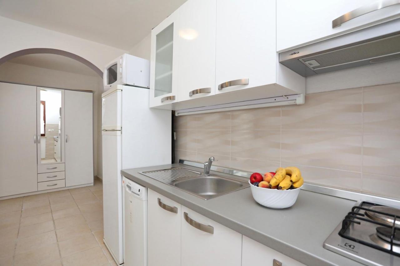 Greenhouse Family Apartments ราบัซ ภายนอก รูปภาพ